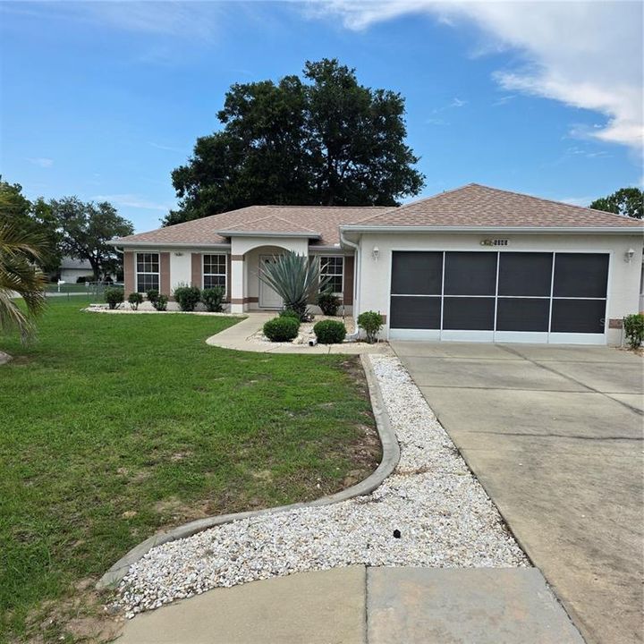 For Sale: $250,000 (3 beds, 2 baths, 1468 Square Feet)