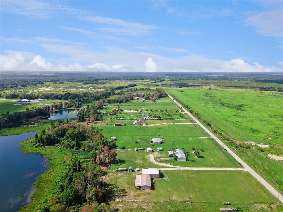 На продажу: $340,000 (3 спален, 2 ванн, 1944 Квадратных фут)