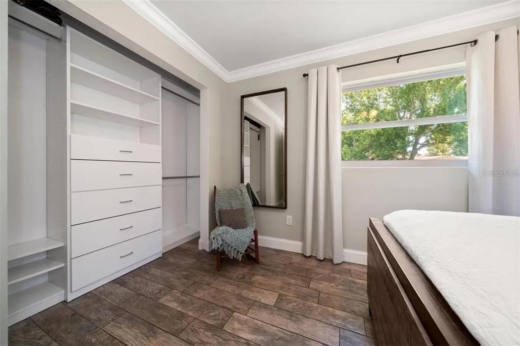 В аренду: $5,000 (2 спален, 1 ванн, 856 Квадратных фут)