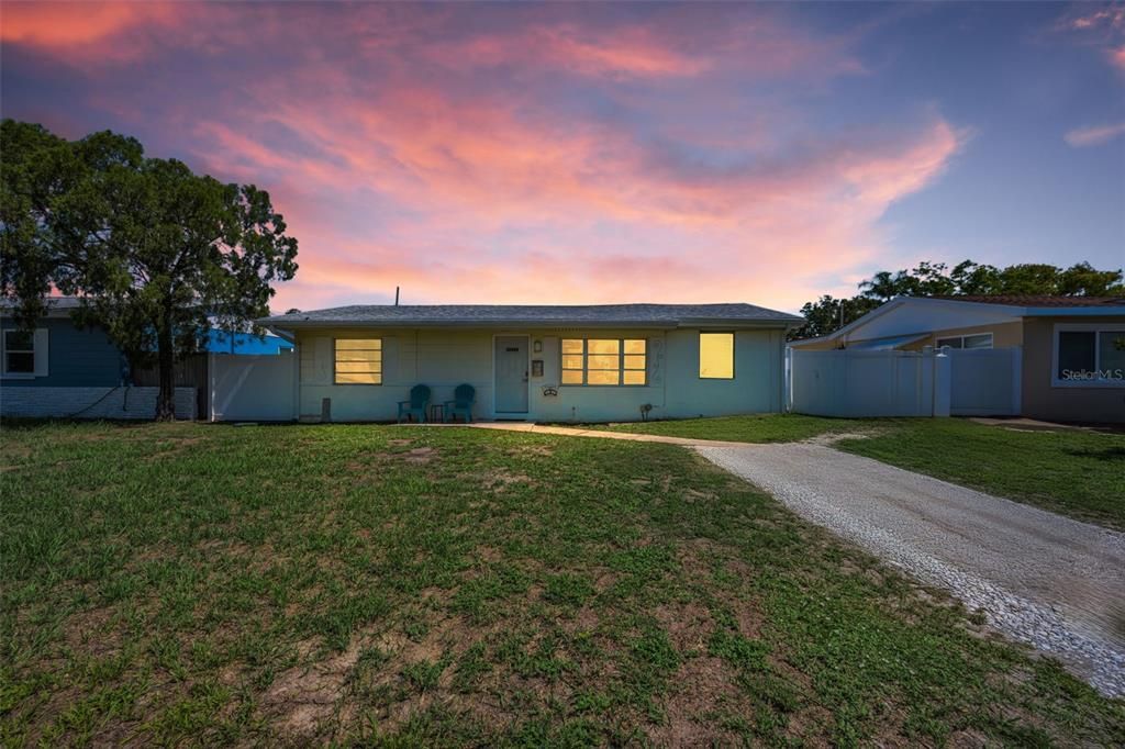 En Venta: $265,000 (3 camas, 1 baños, 1128 Pies cuadrados)