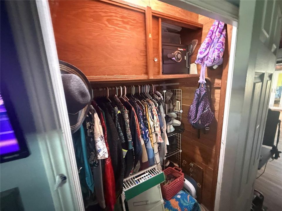 На продажу: $299,000 (3 спален, 2 ванн, 1521 Квадратных фут)