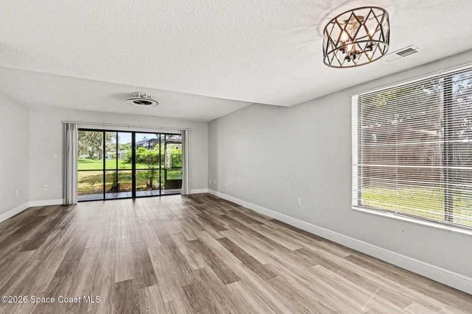 En Venta: $170,000 (2 camas, 2 baños, 1280 Pies cuadrados)