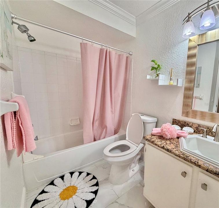На продажу: $212,000 (2 спален, 2 ванн, 1160 Квадратных фут)