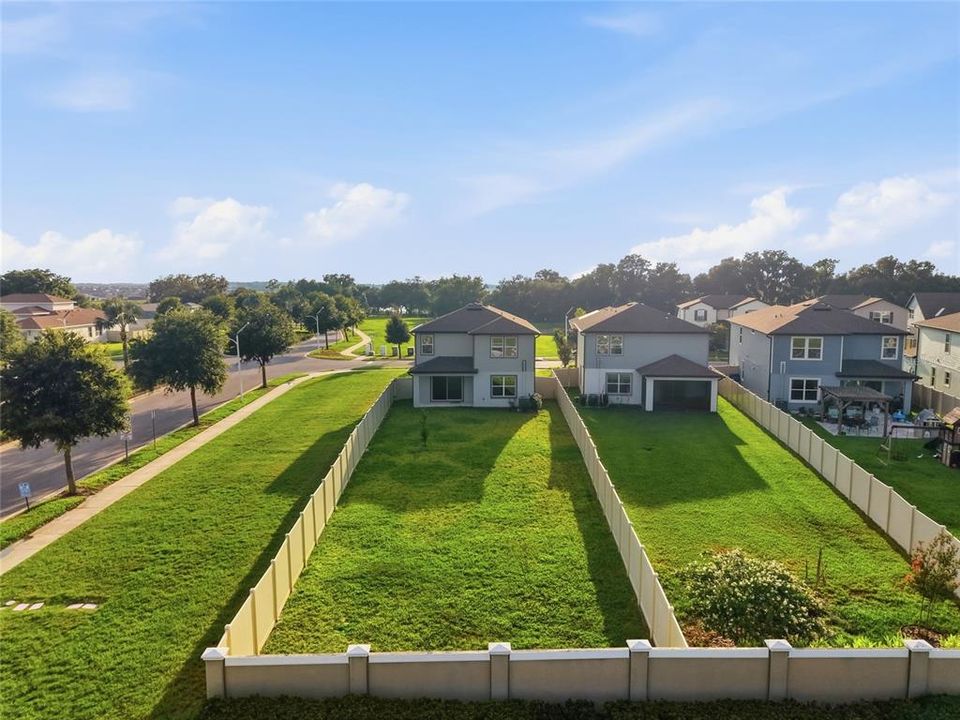 En Venta: $469,900 (5 camas, 3 baños, 2615 Pies cuadrados)
