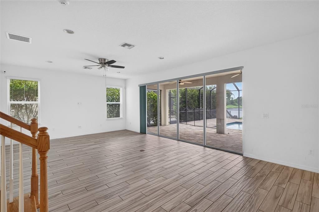 En Venta: $759,000 (4 camas, 4 baños, 3487 Pies cuadrados)