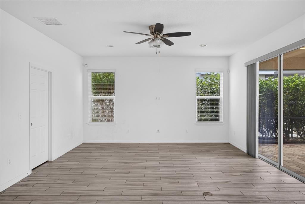 En Venta: $759,000 (4 camas, 4 baños, 3487 Pies cuadrados)