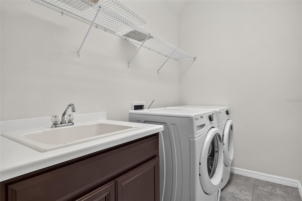 En Venta: $759,000 (4 camas, 4 baños, 3487 Pies cuadrados)