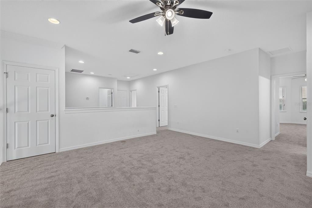 En Venta: $759,000 (4 camas, 4 baños, 3487 Pies cuadrados)