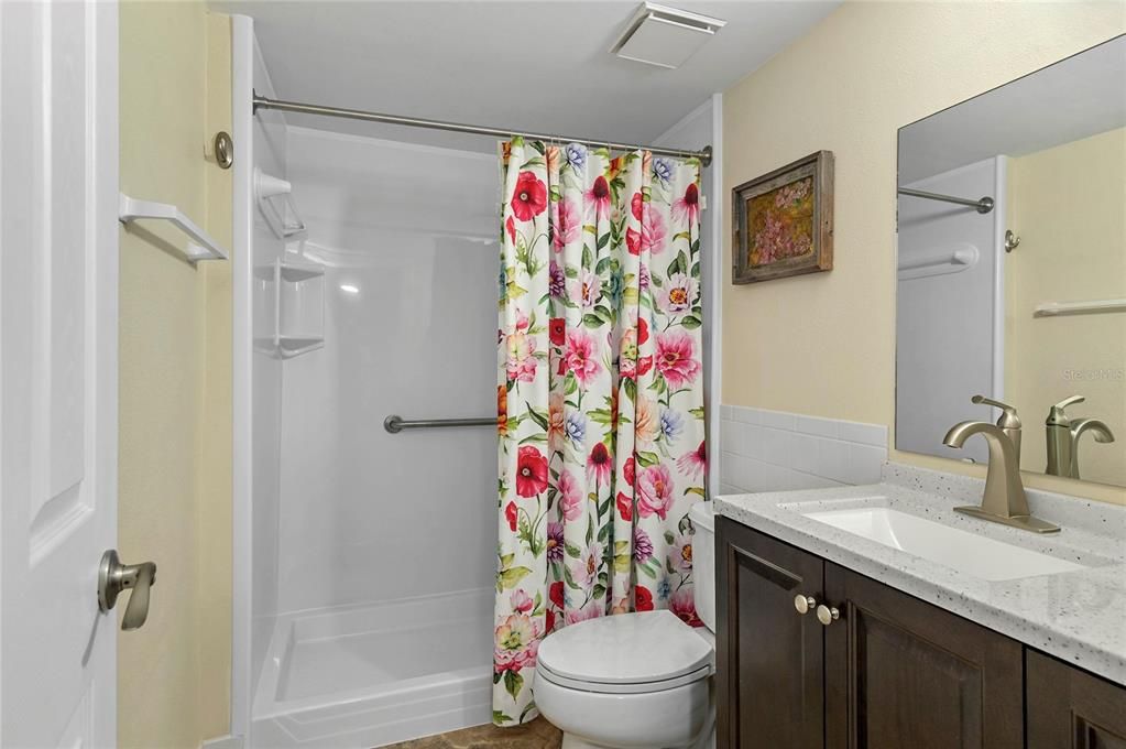 Active With Contract: $325,000 (3 beds, 3 baths, 1860 Square Feet)