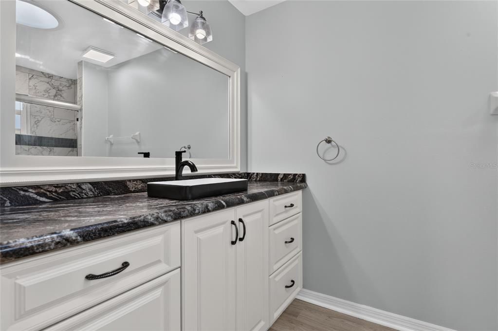 For Sale: $324,900 (2 beds, 2 baths, 1631 Square Feet)
