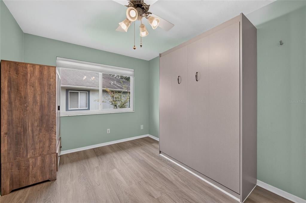 For Sale: $324,900 (2 beds, 2 baths, 1631 Square Feet)