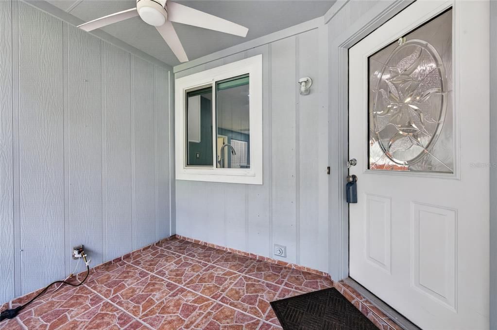 For Sale: $324,900 (2 beds, 2 baths, 1631 Square Feet)