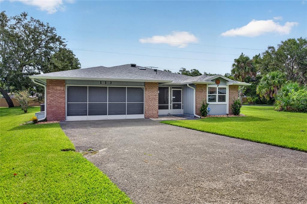For Sale: $324,900 (2 beds, 2 baths, 1631 Square Feet)