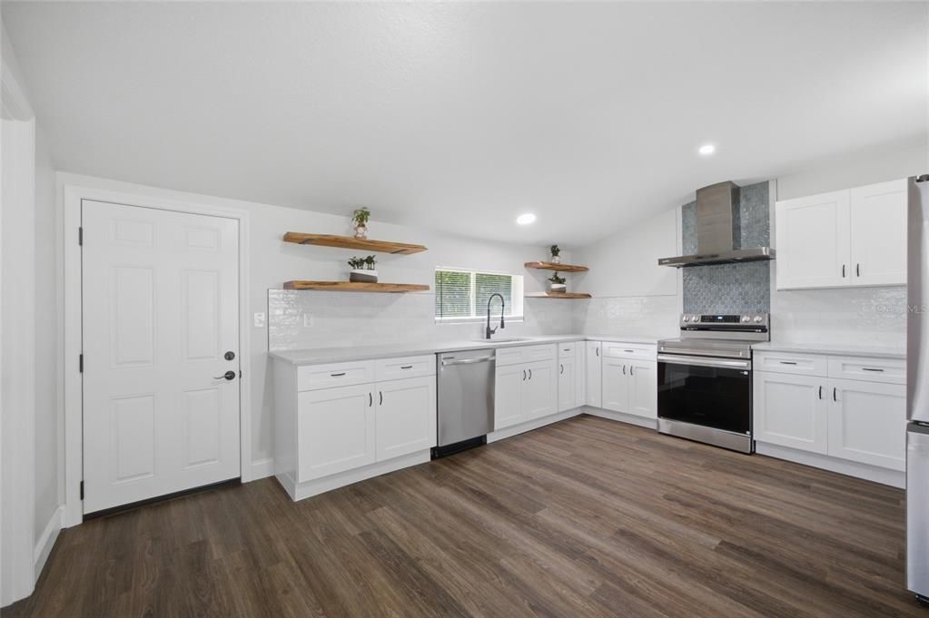 En Venta: $339,500 (0 camas, 0 baños, 1766 Pies cuadrados)