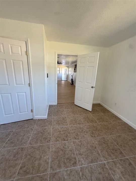 For Sale: $369,900 (5 beds, 2 baths, 1896 Square Feet)