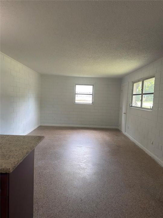 For Sale: $369,900 (5 beds, 2 baths, 1896 Square Feet)