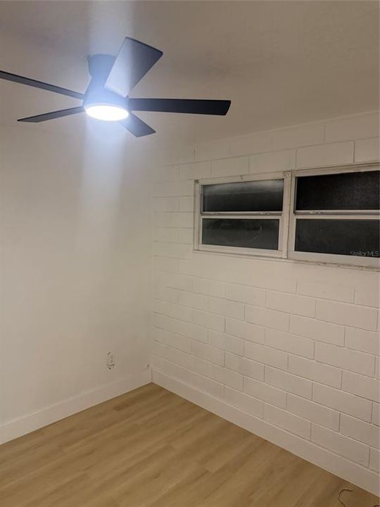 For Sale: $369,900 (5 beds, 2 baths, 1896 Square Feet)