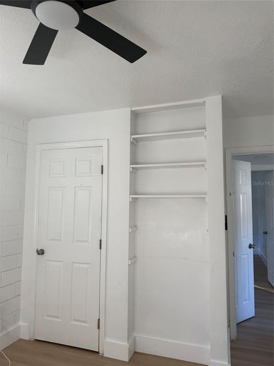 For Sale: $369,900 (5 beds, 2 baths, 1896 Square Feet)