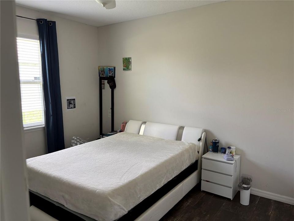 В аренду: $2,300 (4 спален, 2 ванн, 2249 Квадратных фут)