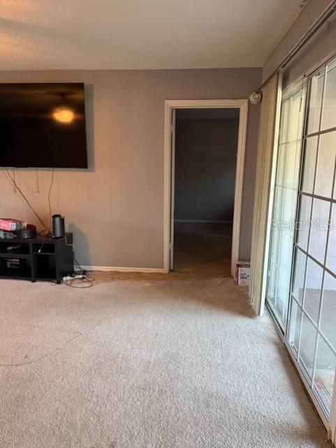 En Venta: $215,000 (2 camas, 2 baños, 1365 Pies cuadrados)