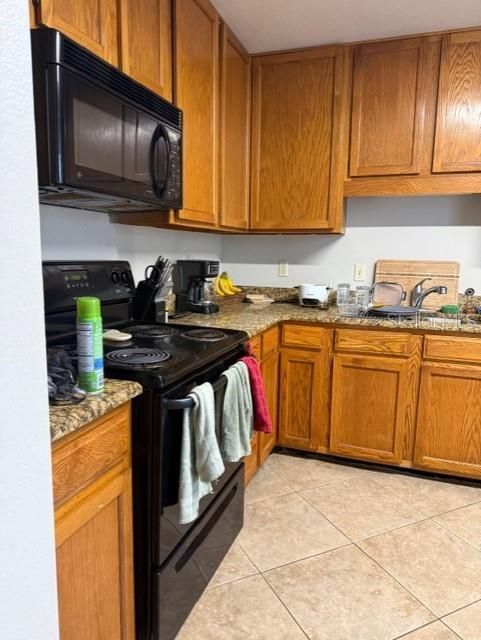 En Venta: $215,000 (2 camas, 2 baños, 1365 Pies cuadrados)