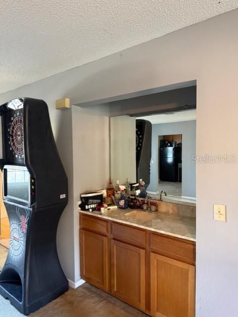 En Venta: $215,000 (2 camas, 2 baños, 1365 Pies cuadrados)