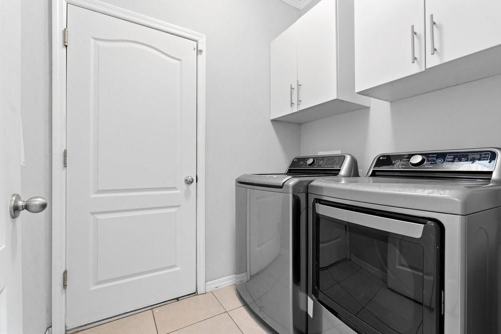 На продажу: $425,000 (4 спален, 3 ванн, 2395 Квадратных фут)
