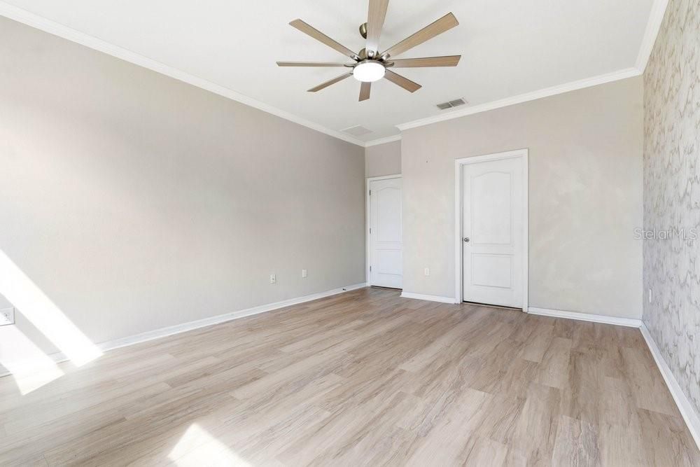 На продажу: $425,000 (4 спален, 3 ванн, 2395 Квадратных фут)