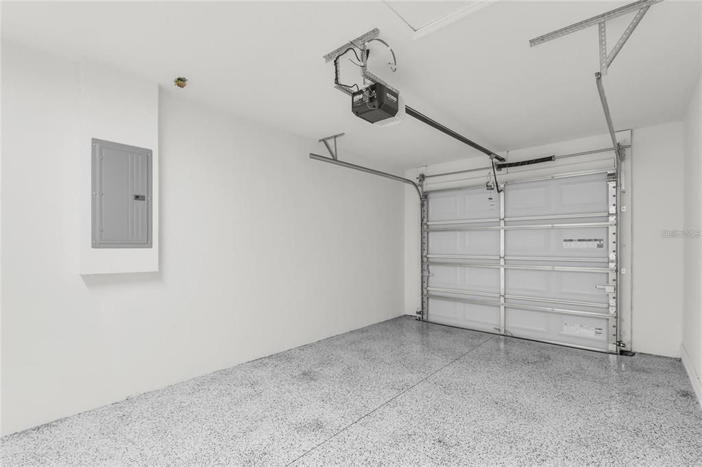 На продажу: $230,000 (3 спален, 2 ванн, 1173 Квадратных фут)