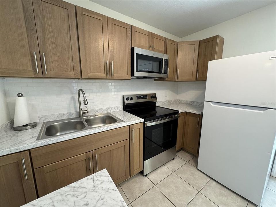 В аренду: $1,650 (2 спален, 1 ванн, 858 Квадратных фут)