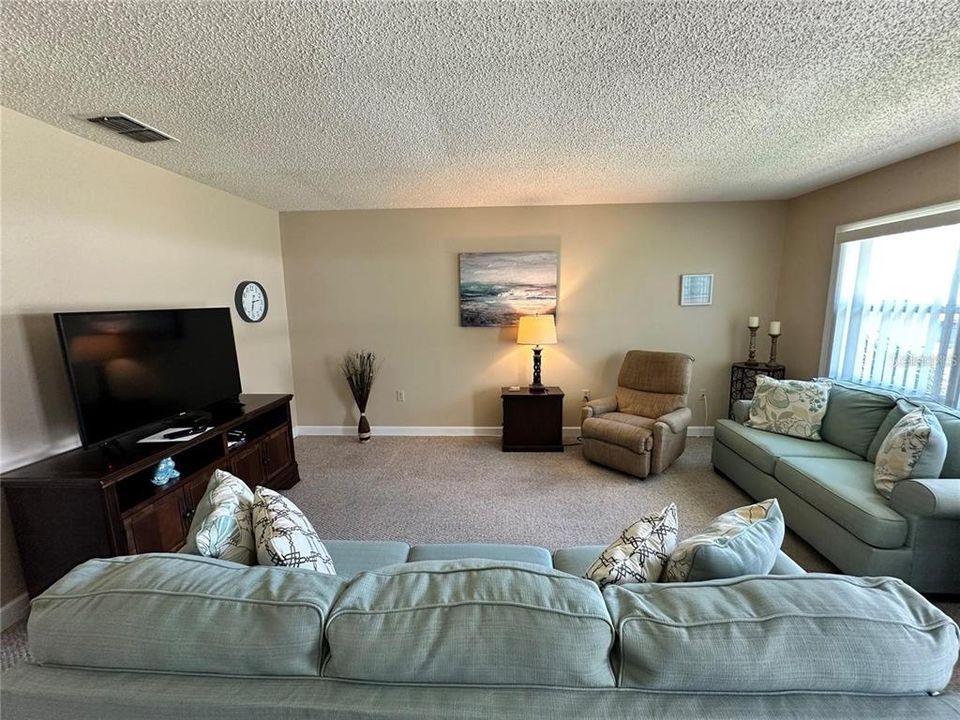 En Venta: $167,500 (2 camas, 2 baños, 984 Pies cuadrados)