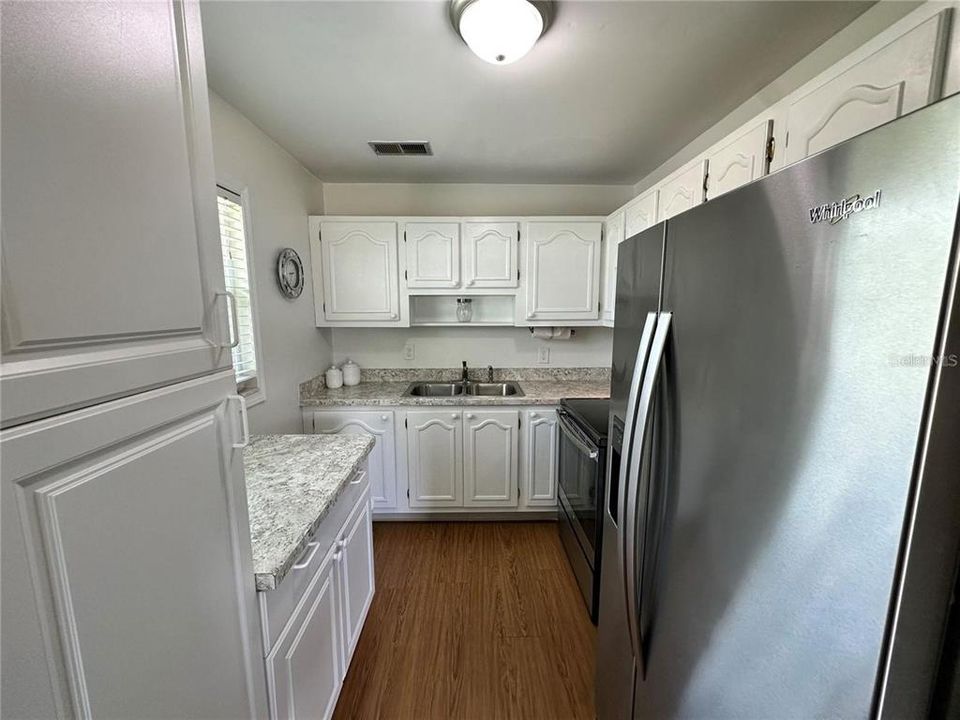 En Venta: $167,500 (2 camas, 2 baños, 984 Pies cuadrados)