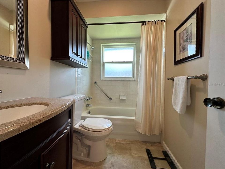 En Venta: $167,500 (2 camas, 2 baños, 984 Pies cuadrados)