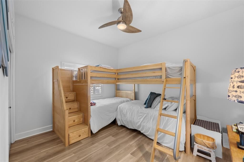 En Renta: $6,400 (4 camas, 2 baños, 2308 Pies cuadrados)