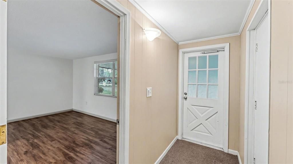 Active With Contract: $274,900 (5 beds, 2 baths, 1734 Square Feet)