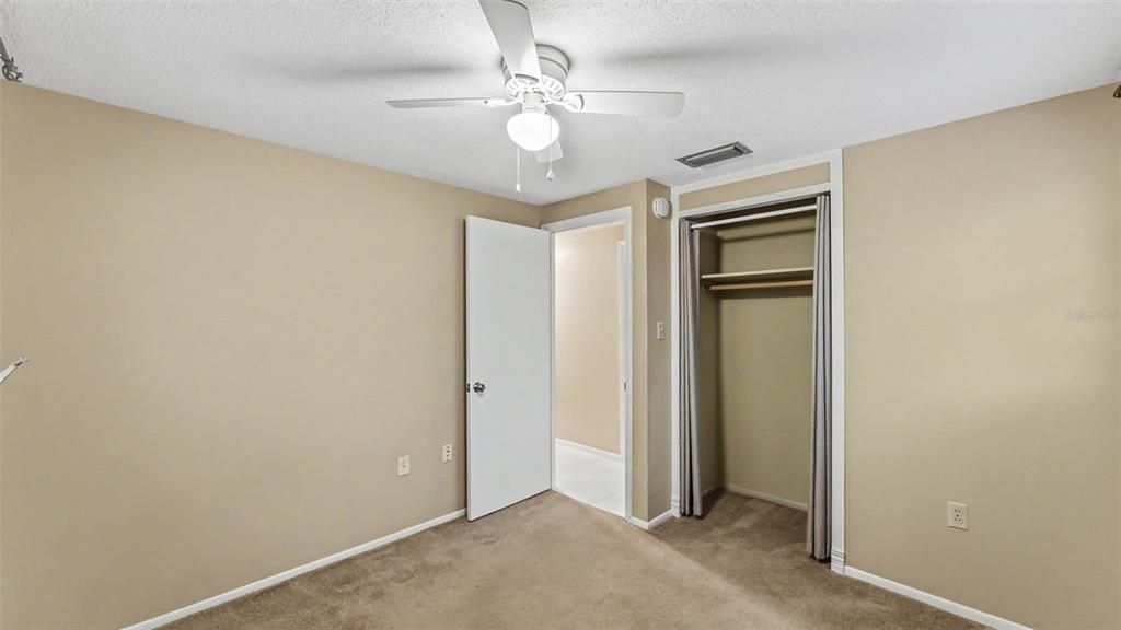 Active With Contract: $274,900 (5 beds, 2 baths, 1734 Square Feet)