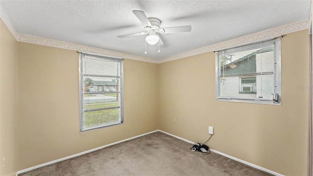 Active With Contract: $274,900 (5 beds, 2 baths, 1734 Square Feet)