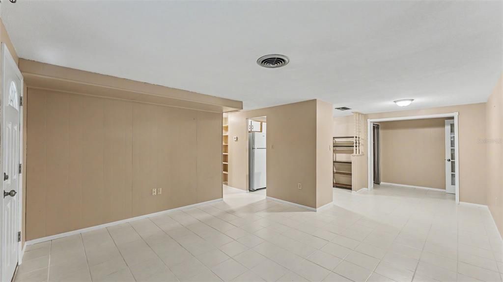 Active With Contract: $274,900 (5 beds, 2 baths, 1734 Square Feet)