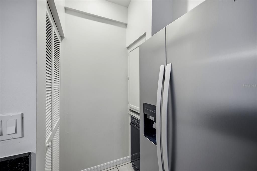 На продажу: $235,000 (3 спален, 2 ванн, 1406 Квадратных фут)