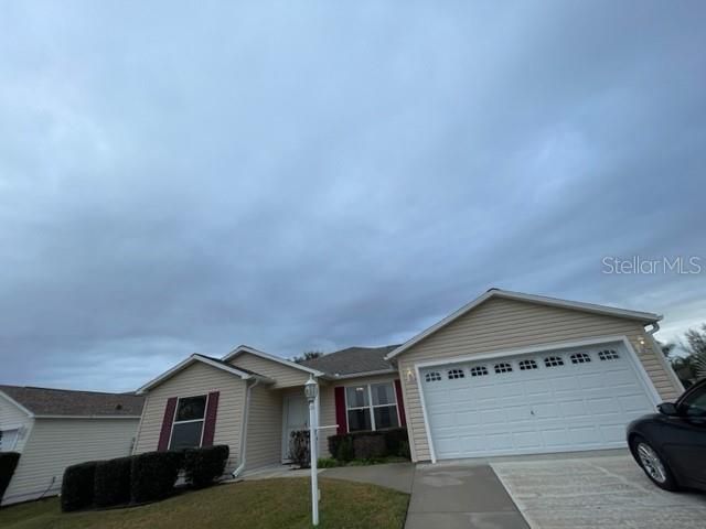 For Rent: $2,250 (2 beds, 2 baths, 1142 Square Feet)