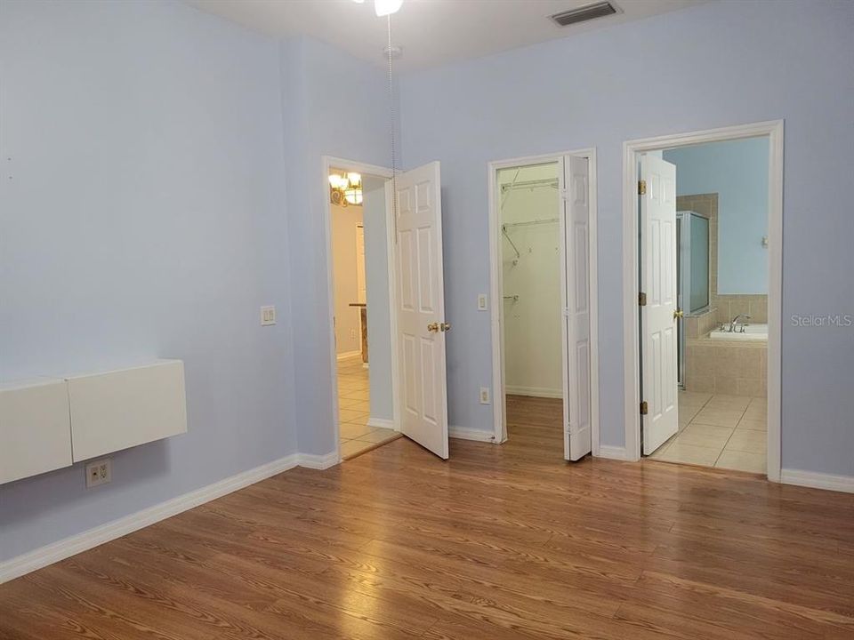 В аренду: $2,395 (4 спален, 2 ванн, 1805 Квадратных фут)