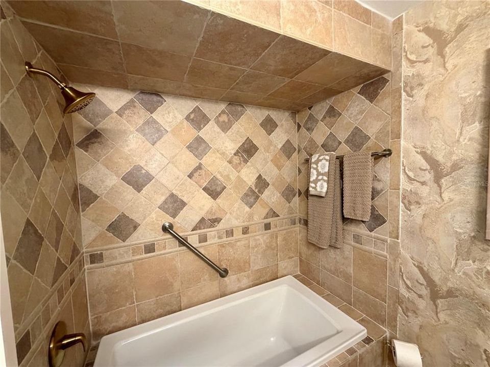 En Venta: $575,000 (3 camas, 2 baños, 1854 Pies cuadrados)