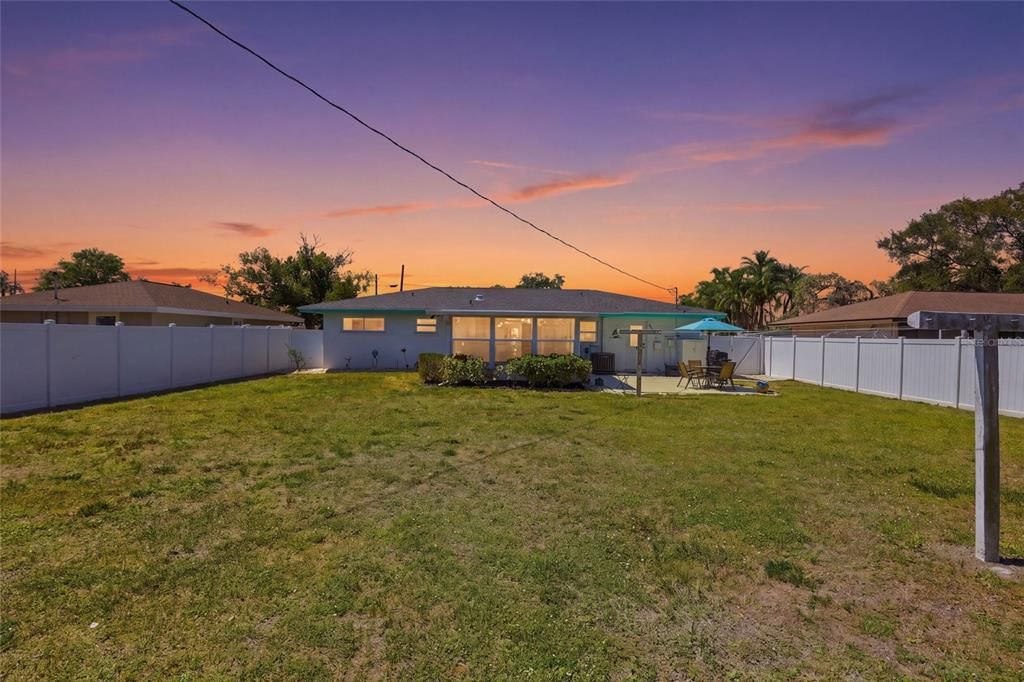 En Venta: $365,000 (2 camas, 2 baños, 1136 Pies cuadrados)