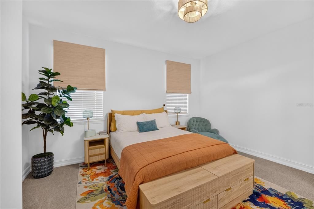 For Sale: $279,900 (2 beds, 2 baths, 1562 Square Feet)