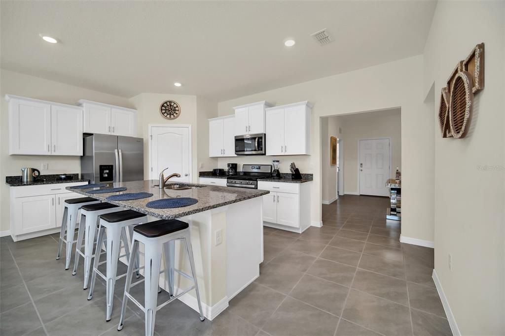 For Rent: $3,900 (7 beds, 5 baths, 3626 Square Feet)