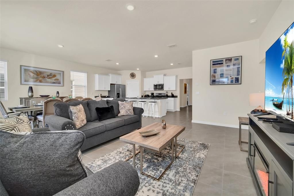 For Rent: $3,900 (7 beds, 5 baths, 3626 Square Feet)