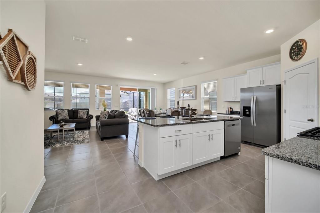 For Rent: $3,900 (7 beds, 5 baths, 3626 Square Feet)