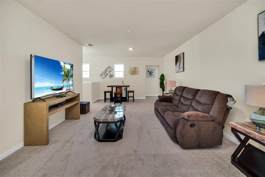 For Rent: $3,900 (7 beds, 5 baths, 3626 Square Feet)