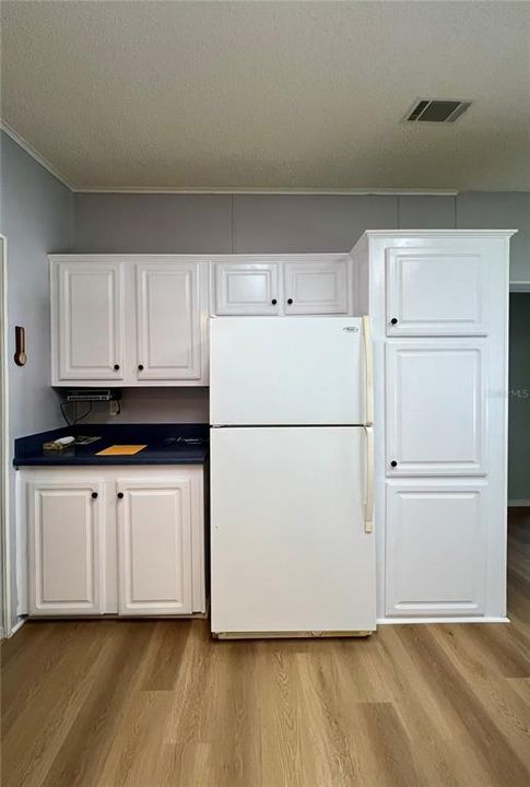 На продажу: $199,000 (3 спален, 2 ванн, 1355 Квадратных фут)