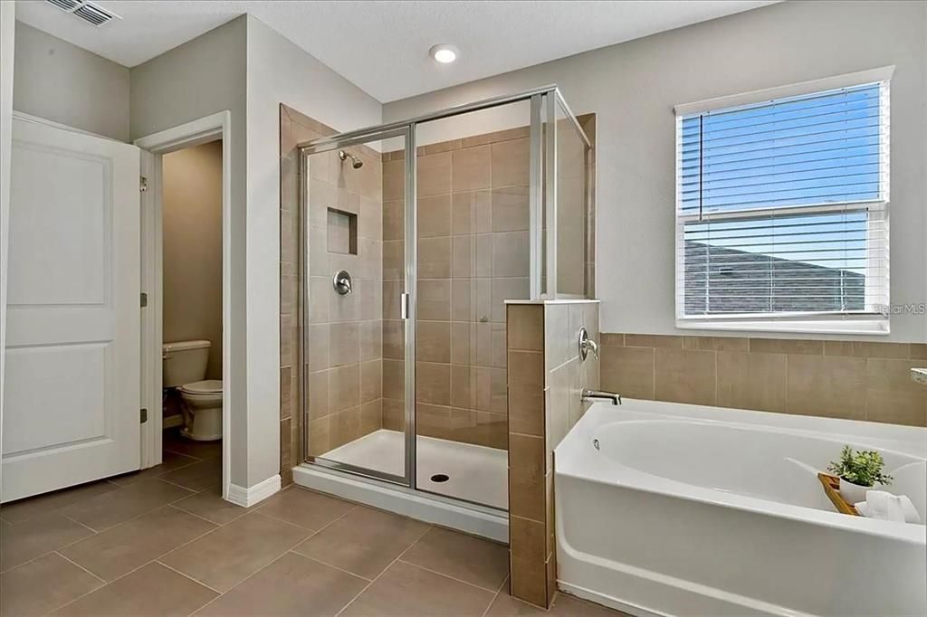 На продажу: $614,999 (4 спален, 3 ванн, 3316 Квадратных фут)